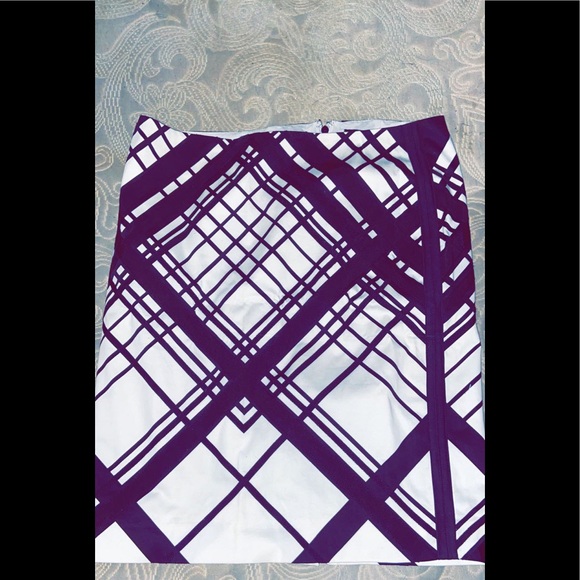 Cute skirt - Picture 2 of 3